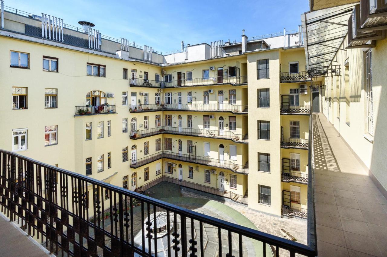 Charles Downtown Apartment Complex Budapest Exterior photo